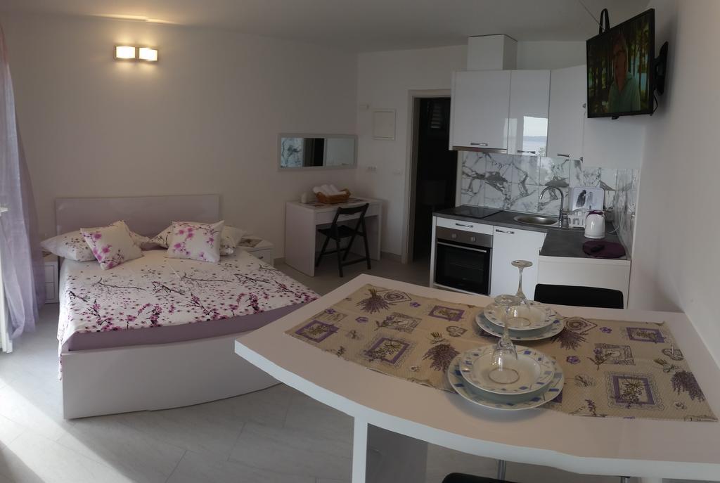 Apartments Garac Dugi Rat Dış mekan fotoğraf